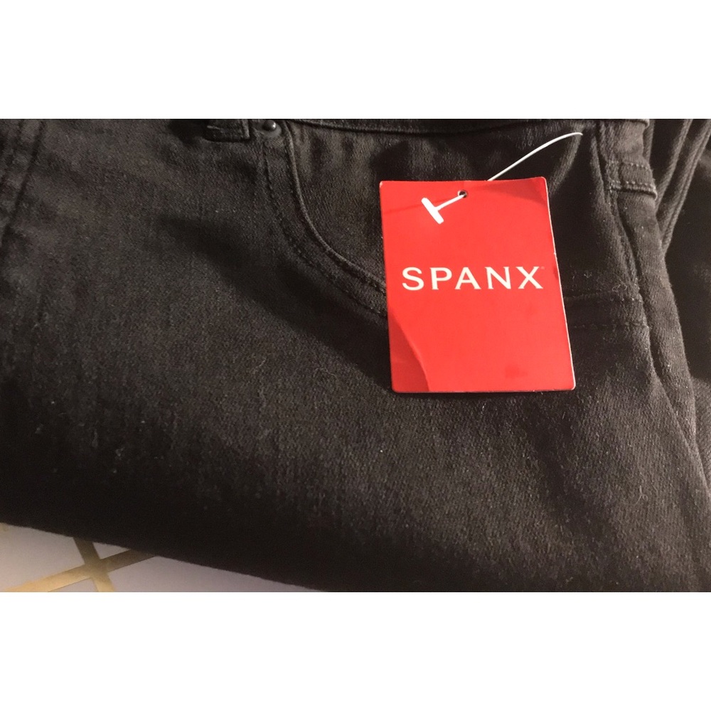 Spanx black denim frayed edge capris.
